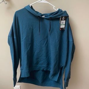 Under Armour women’s sweatshirt